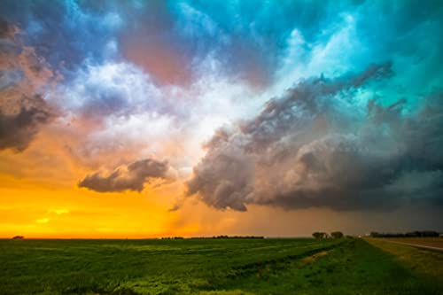 Снимка на небето, Принт (без рамка), Изображението на многоцветни мълния облаци на залез слънце на пролетта ден в Канзас, Буря,